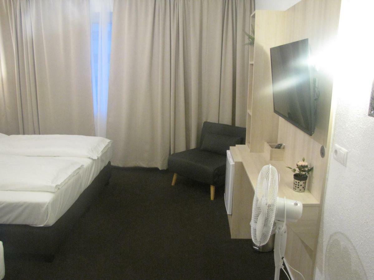Milano Hotel Hamburg Exterior foto